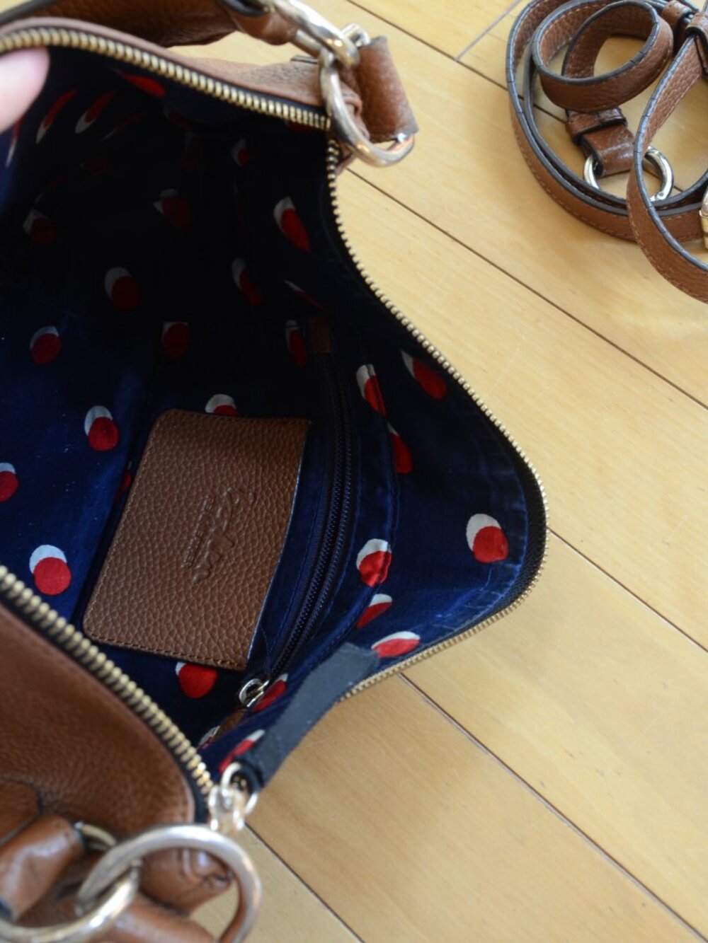 Boden brown pebbled leather hobo shoulder bag - Picture 10 of 13